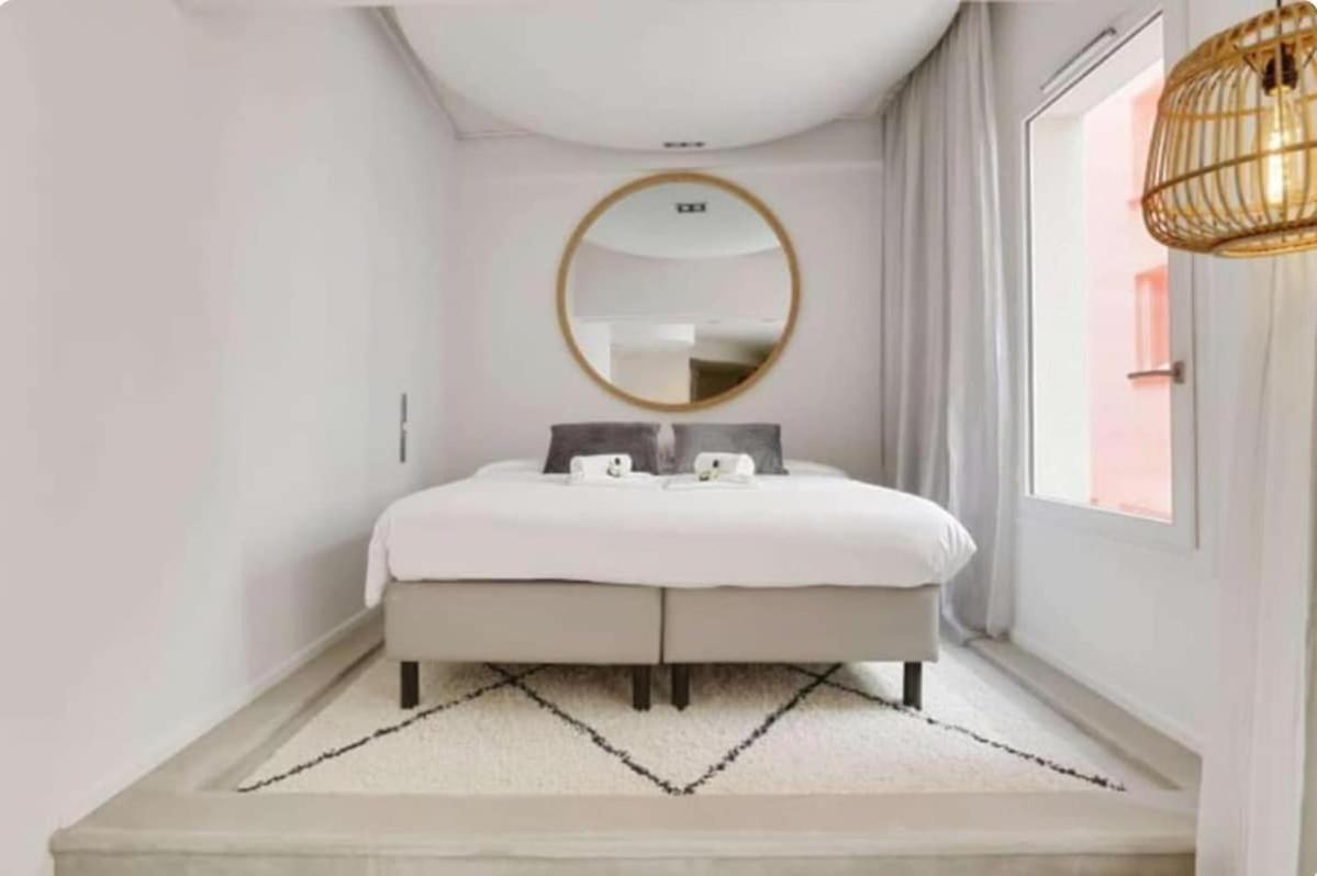 Magnifique Appartement Parisien - Marais Exterior foto